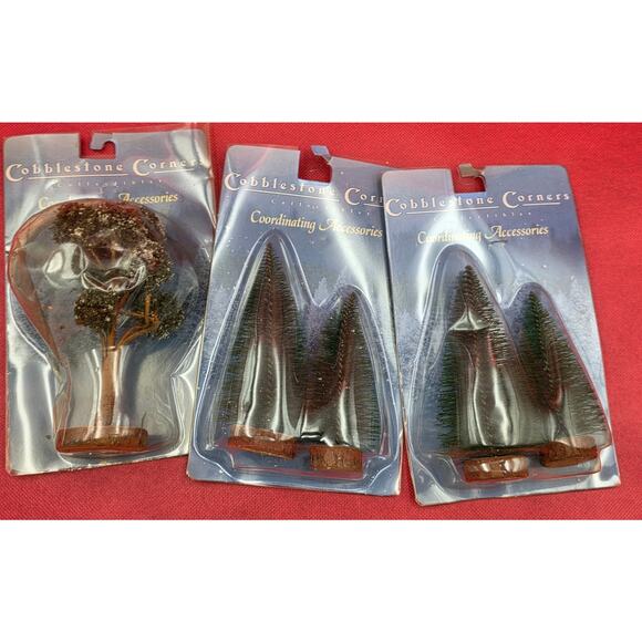 5 Cobblestone Corners Coordinating Accessories Pine Christmas Village Trees - Picture 2 of 5